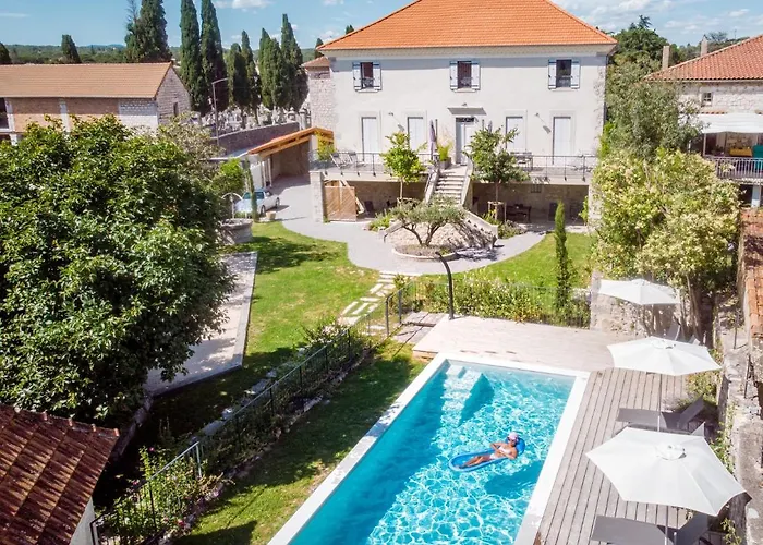 Lodge Clos Olivier De Serres *