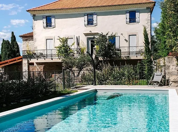 Lodge Clos Olivier De Serres *